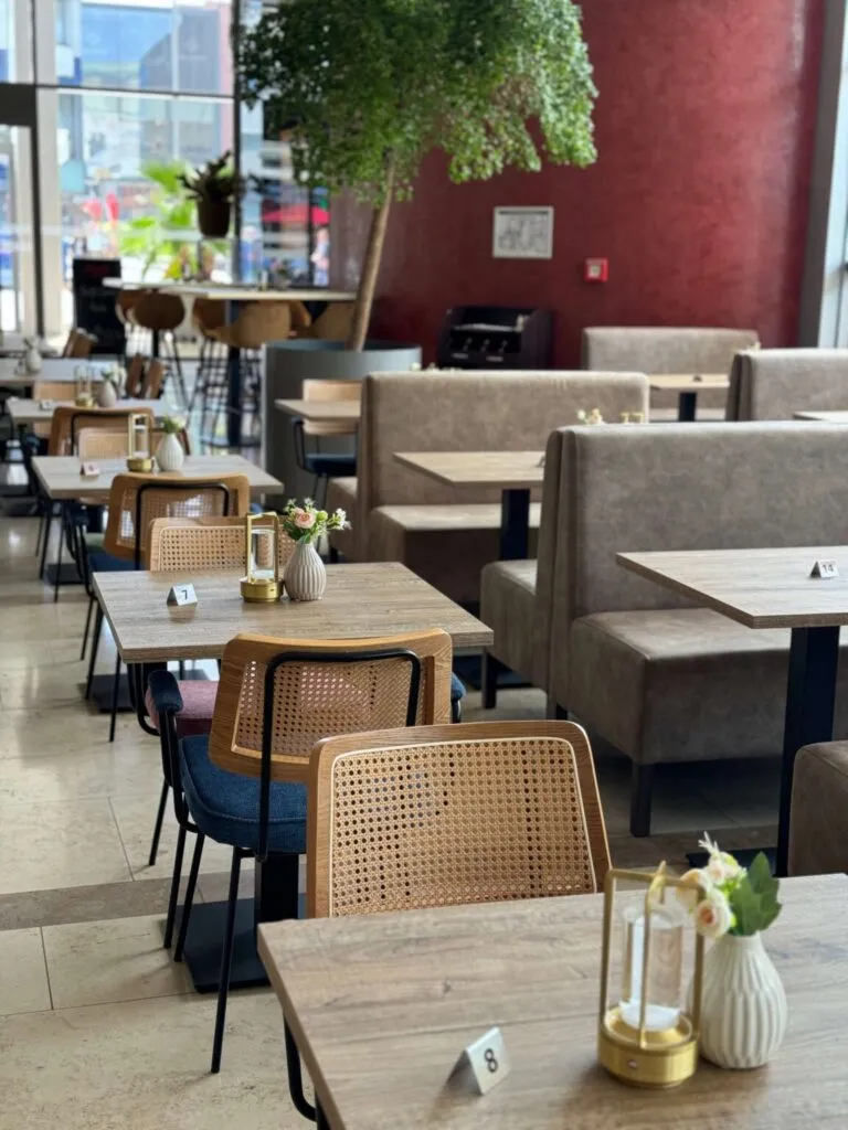 Innenaufnahme der Brasserie